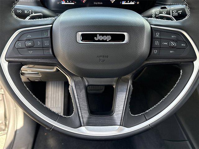 new 2025 Jeep Grand Cherokee car, priced at $46,854