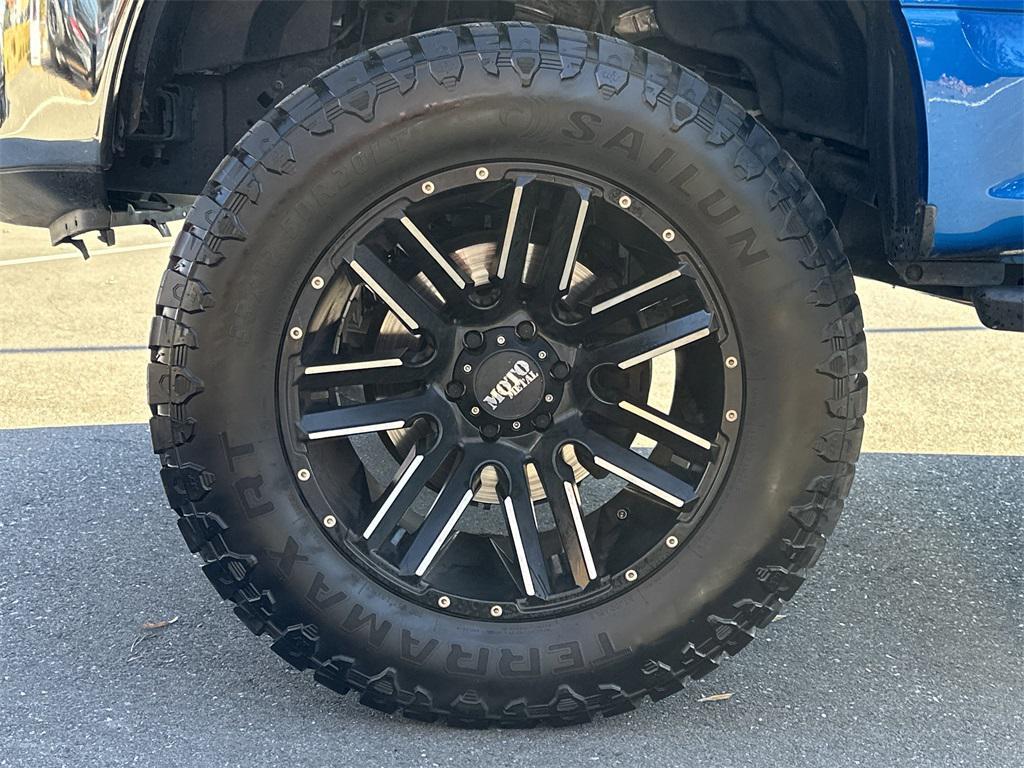 used 2019 Ford F-150 car, priced at $29,078