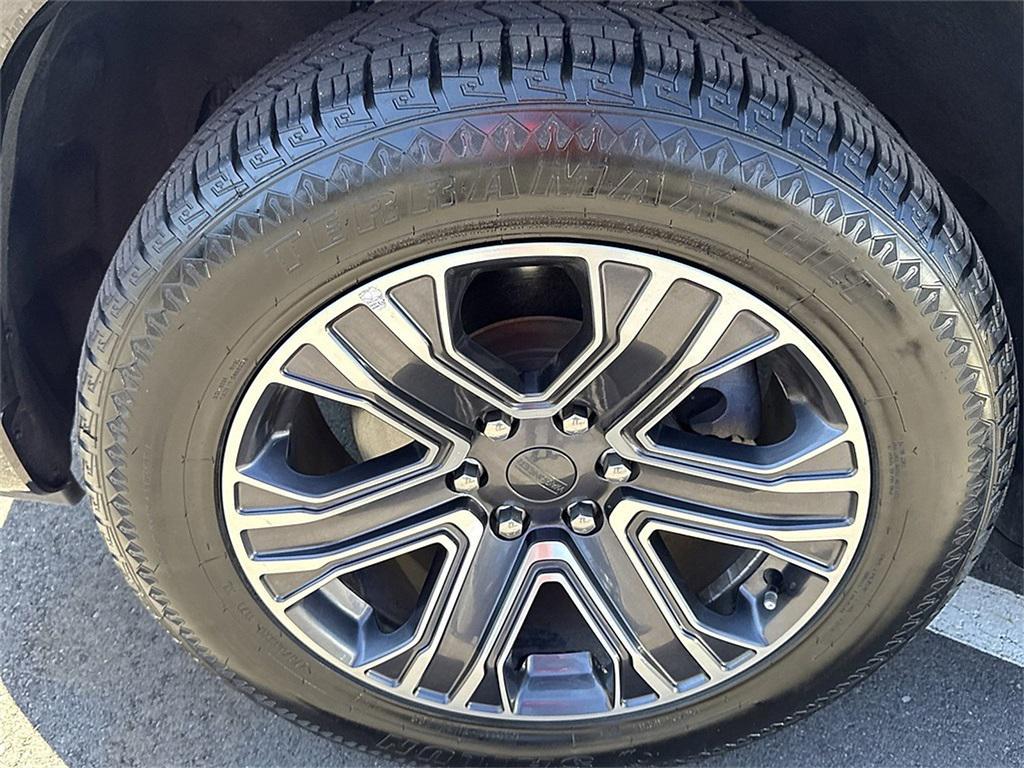 used 2024 Jeep Wagoneer L car, priced at $40,211