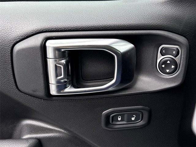 new 2025 Jeep Gladiator car, priced at $50,350