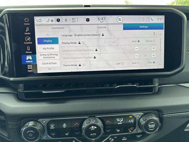 new 2025 Jeep Gladiator car, priced at $50,350