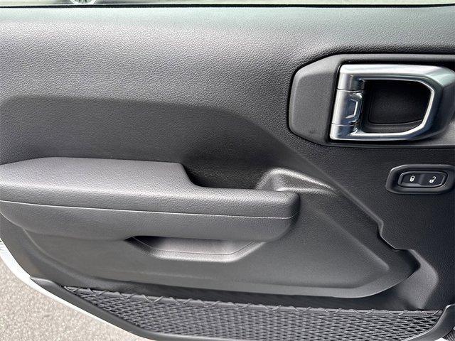 new 2025 Jeep Gladiator car, priced at $50,350