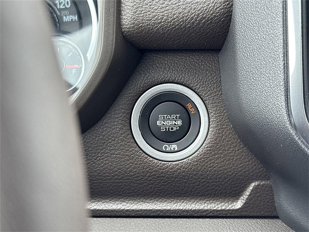 used 2025 Ram 1500 car, priced at $42,998