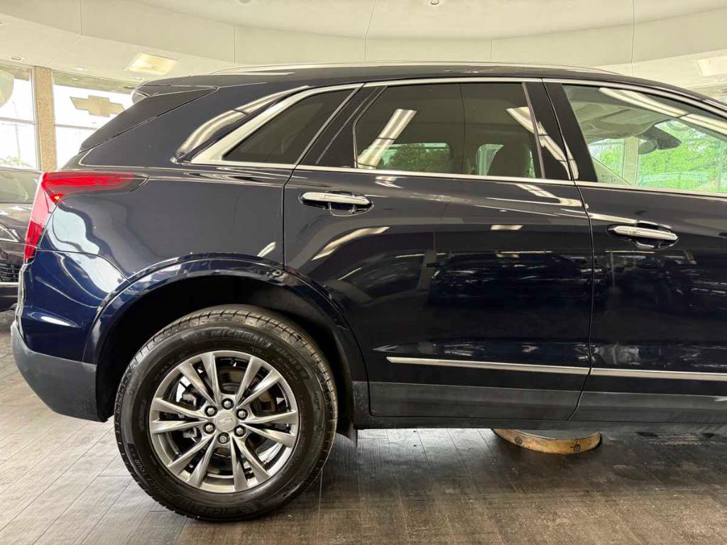 used 2021 Cadillac XT5 car, priced at $24,495
