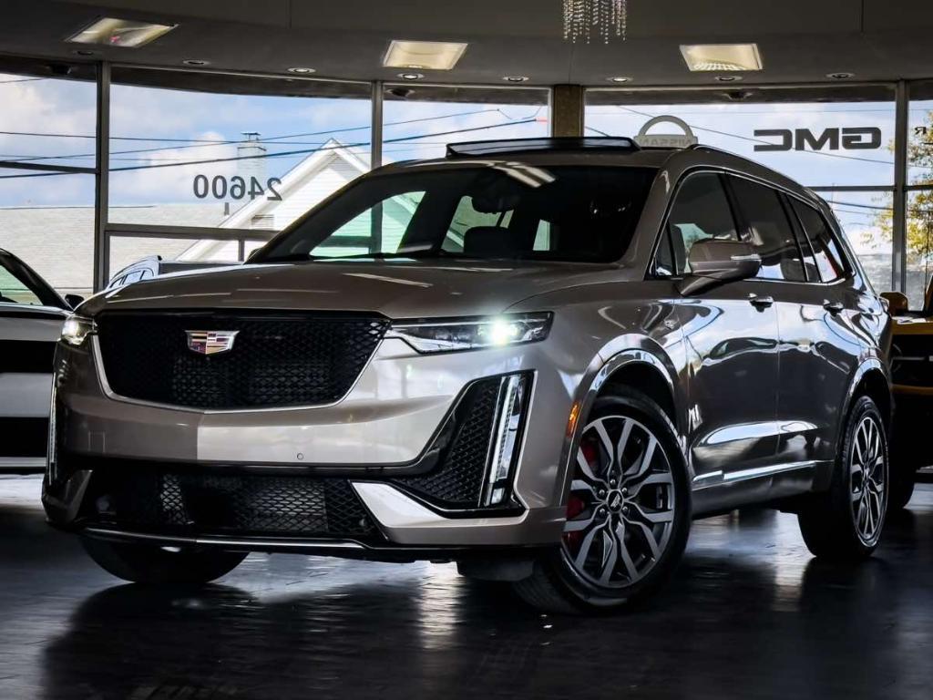 used 2023 Cadillac XT6 car, priced at $36,995