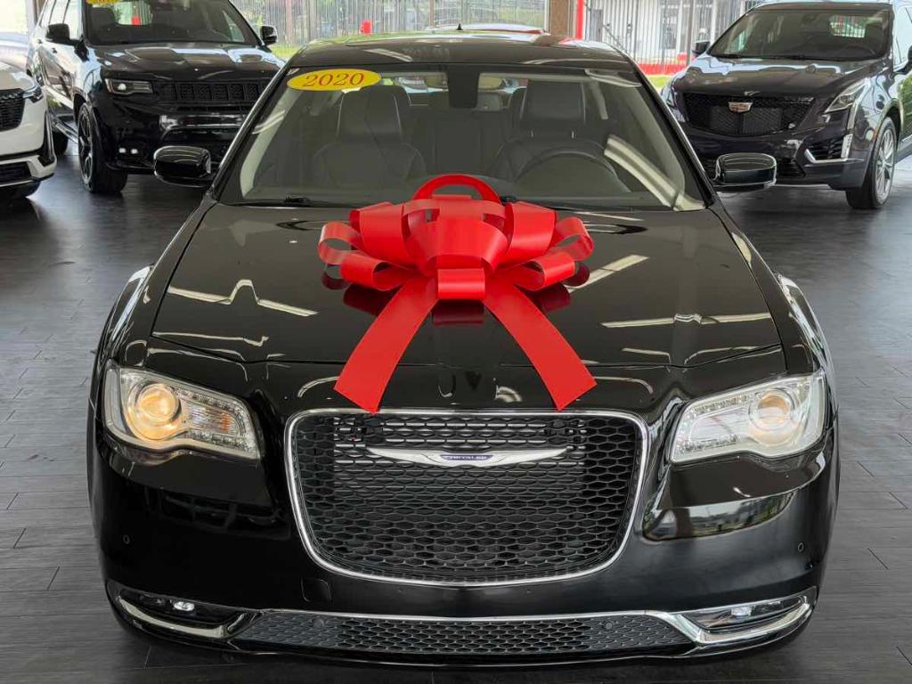 used 2020 Chrysler 300 car, priced at $17,995