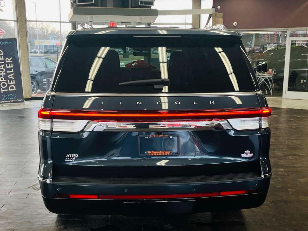 used 2024 Lincoln Navigator car, priced at $74,995