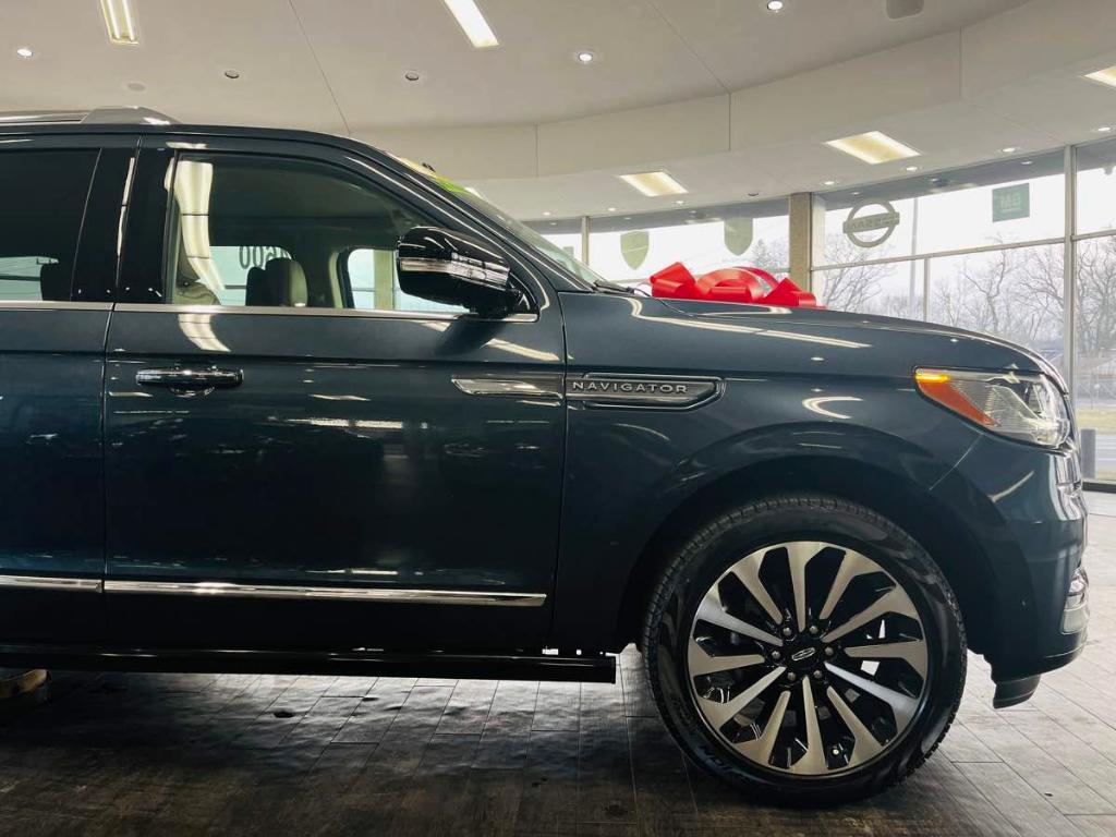 used 2024 Lincoln Navigator car, priced at $74,995