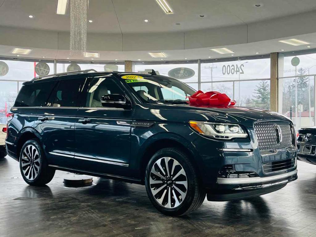 used 2024 Lincoln Navigator car, priced at $74,995