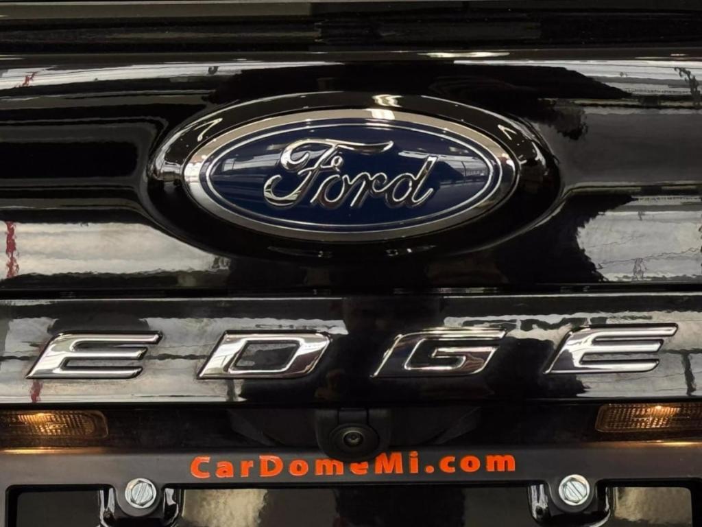 used 2024 Ford Edge car, priced at $28,999