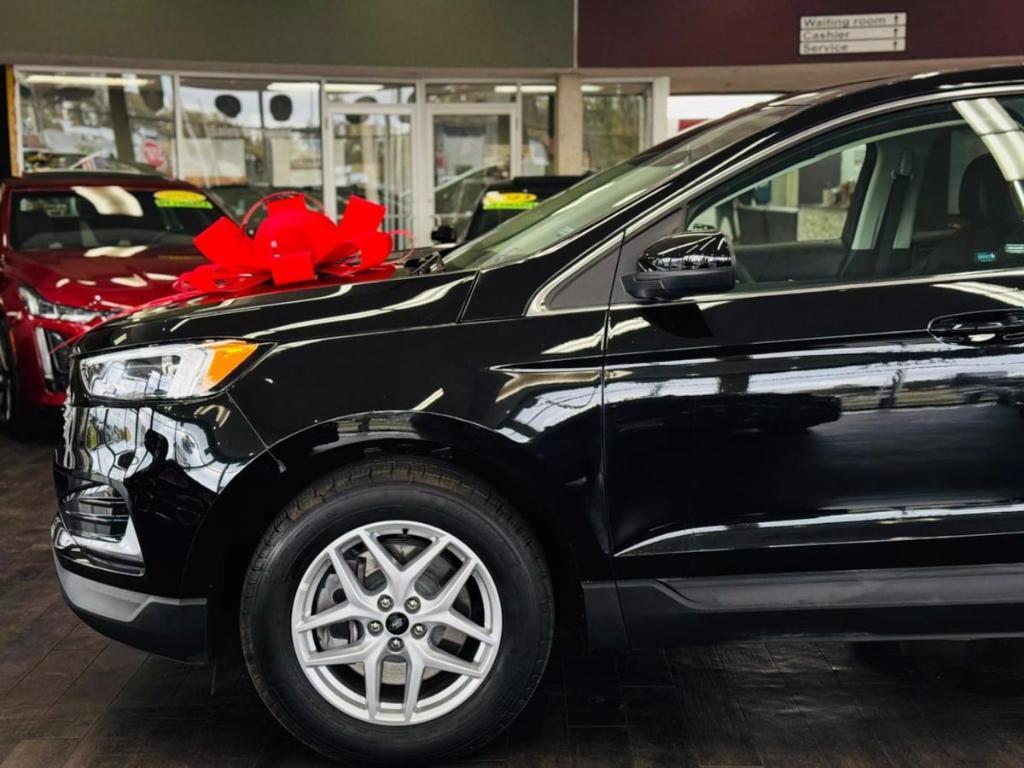 used 2024 Ford Edge car, priced at $28,999