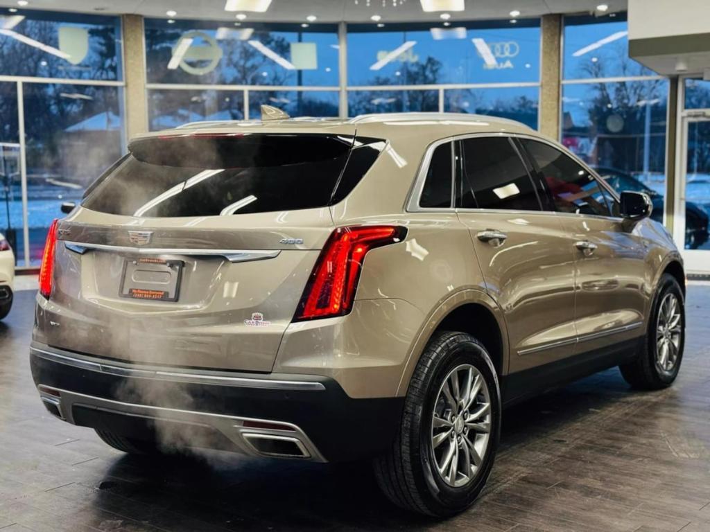 used 2022 Cadillac XT5 car, priced at $31,999