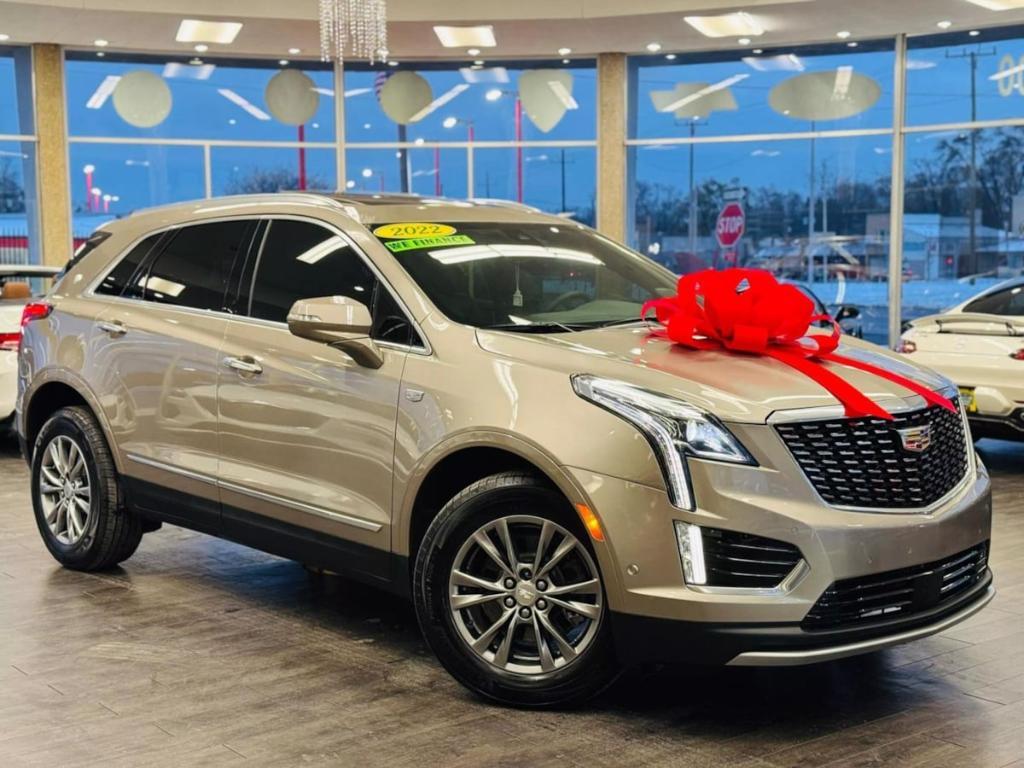 used 2022 Cadillac XT5 car, priced at $31,999