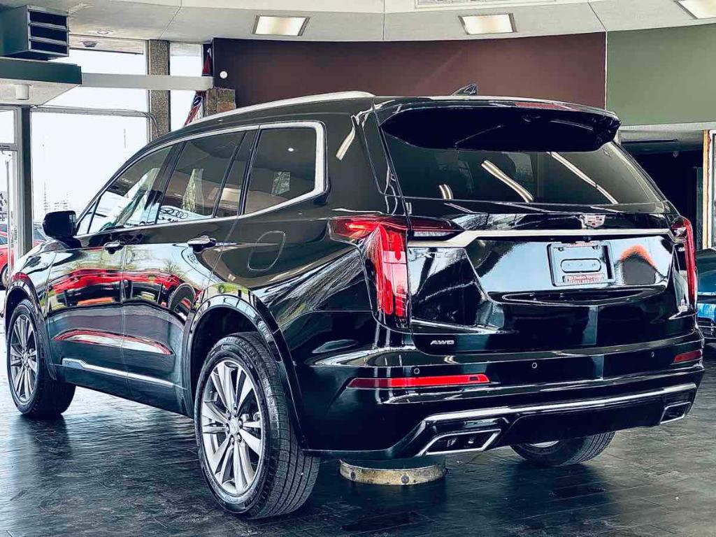 used 2024 Cadillac XT6 car, priced at $39,895
