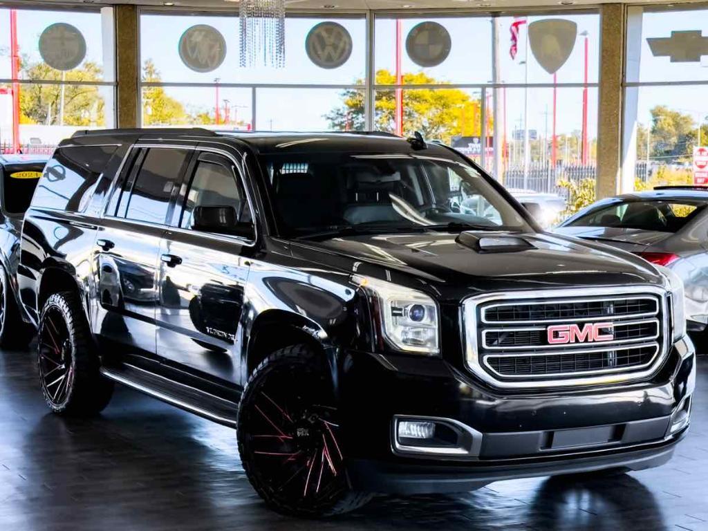 used 2016 GMC Yukon XL car, priced at $17,495