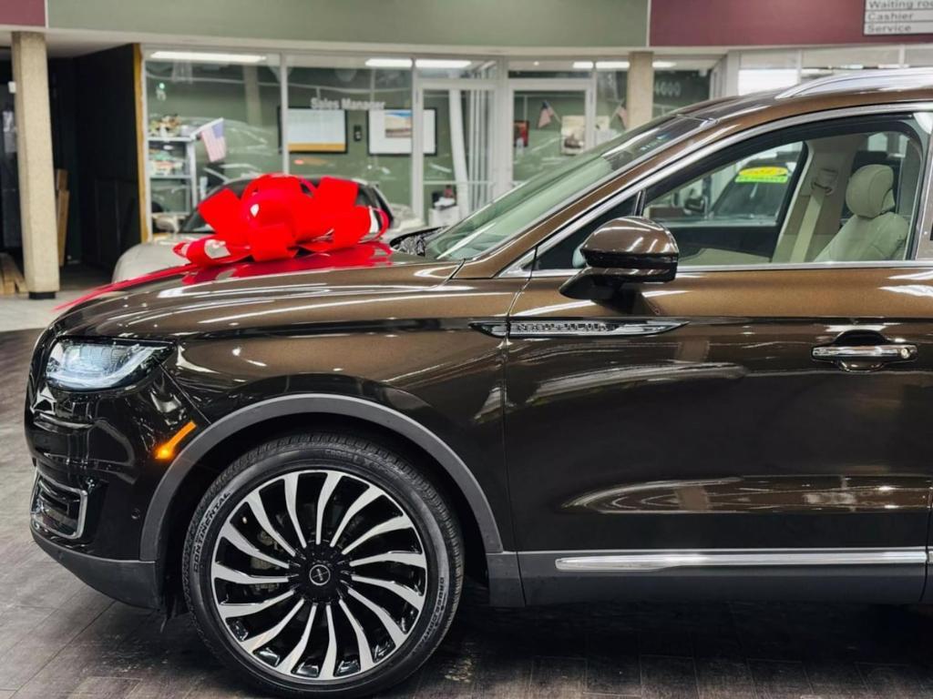 used 2019 Lincoln Nautilus car, priced at $27,999