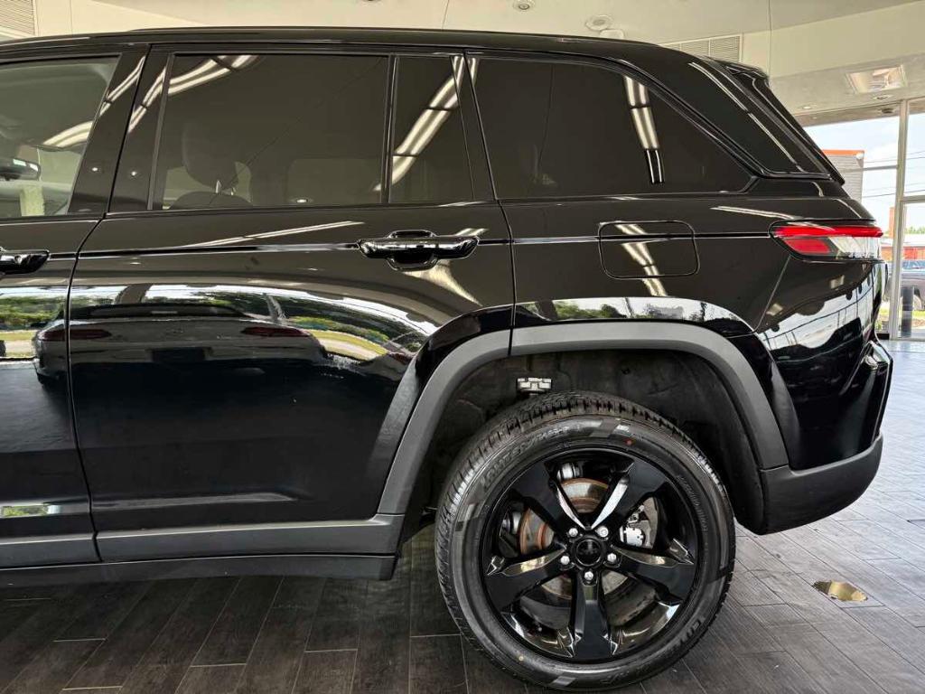 used 2023 Jeep Grand Cherokee car