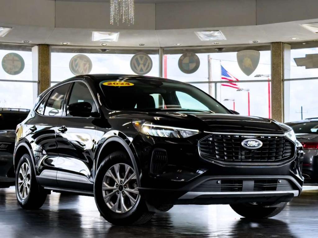 used 2024 Ford Escape car, priced at $21,495