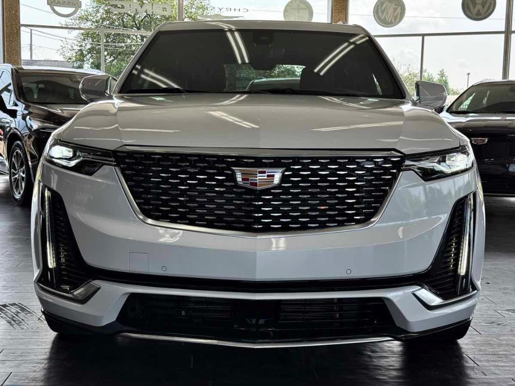 used 2024 Cadillac XT6 car, priced at $38,495