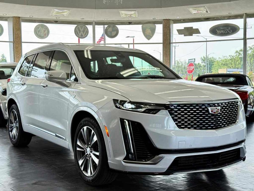 used 2024 Cadillac XT6 car, priced at $38,495