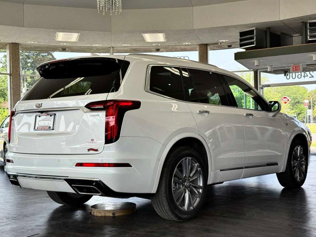 used 2024 Cadillac XT6 car, priced at $38,495