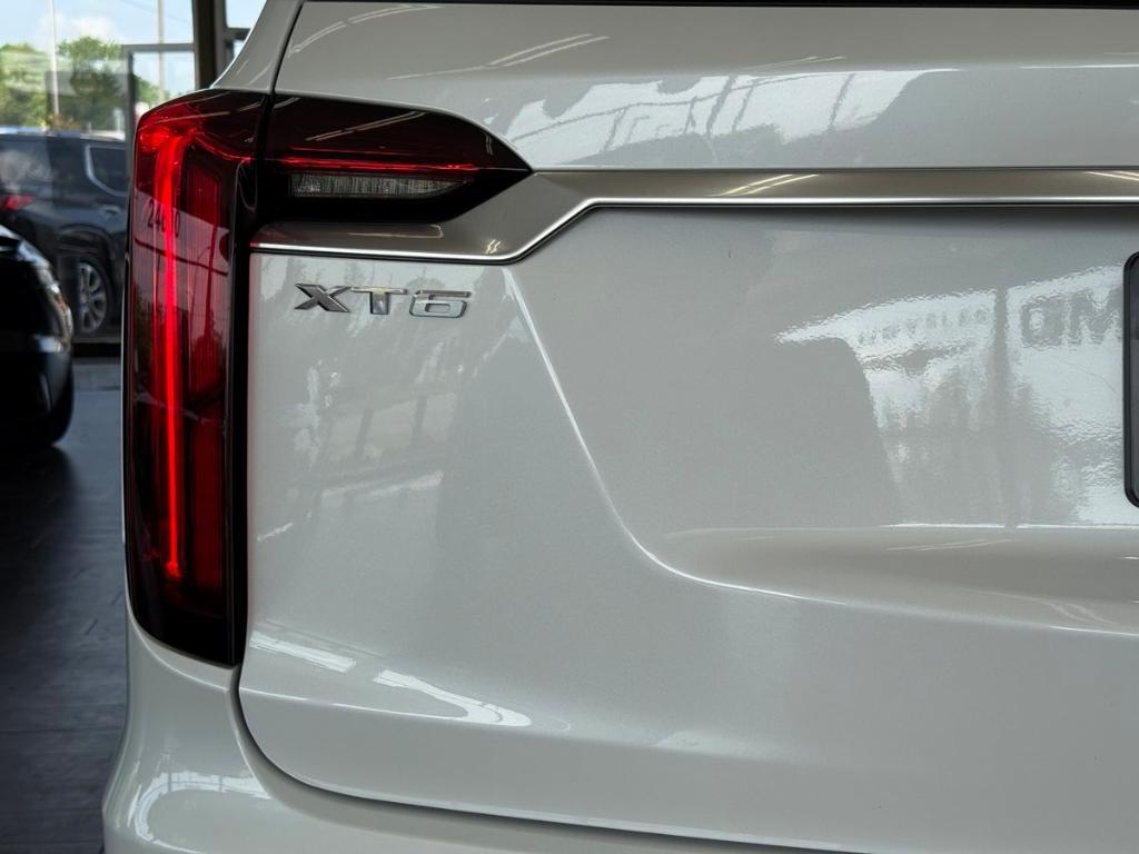 used 2024 Cadillac XT6 car, priced at $38,495