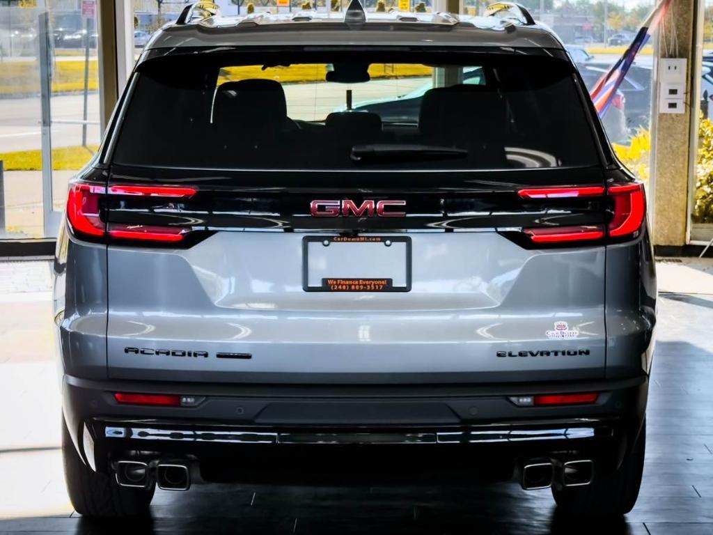 used 2025 GMC Acadia car, priced at $35,895