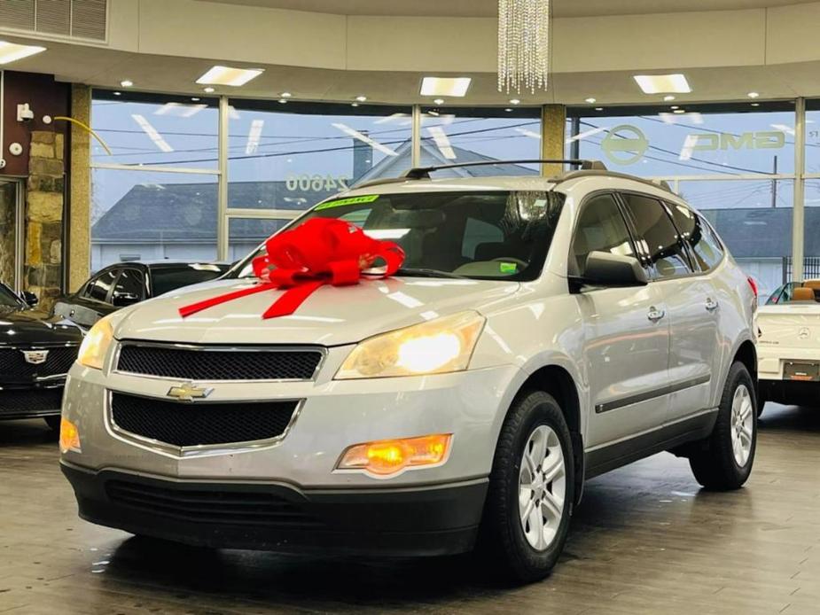 used 2009 Chevrolet Traverse car, priced at $6,099