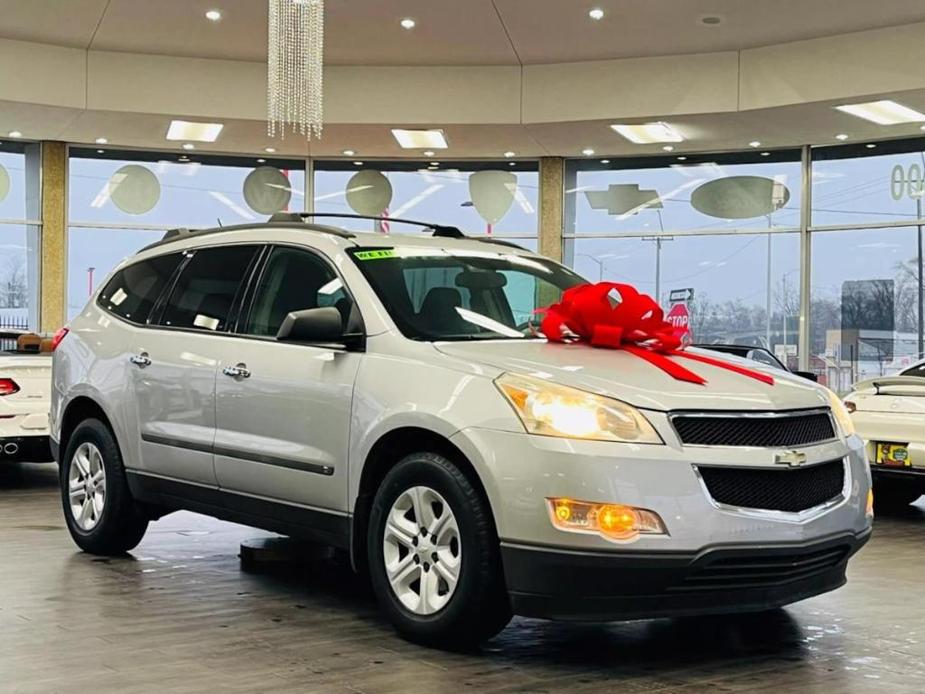 used 2009 Chevrolet Traverse car, priced at $6,099