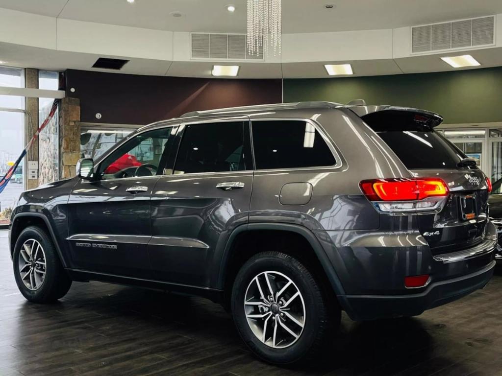 used 2021 Jeep Grand Cherokee car, priced at $22,999