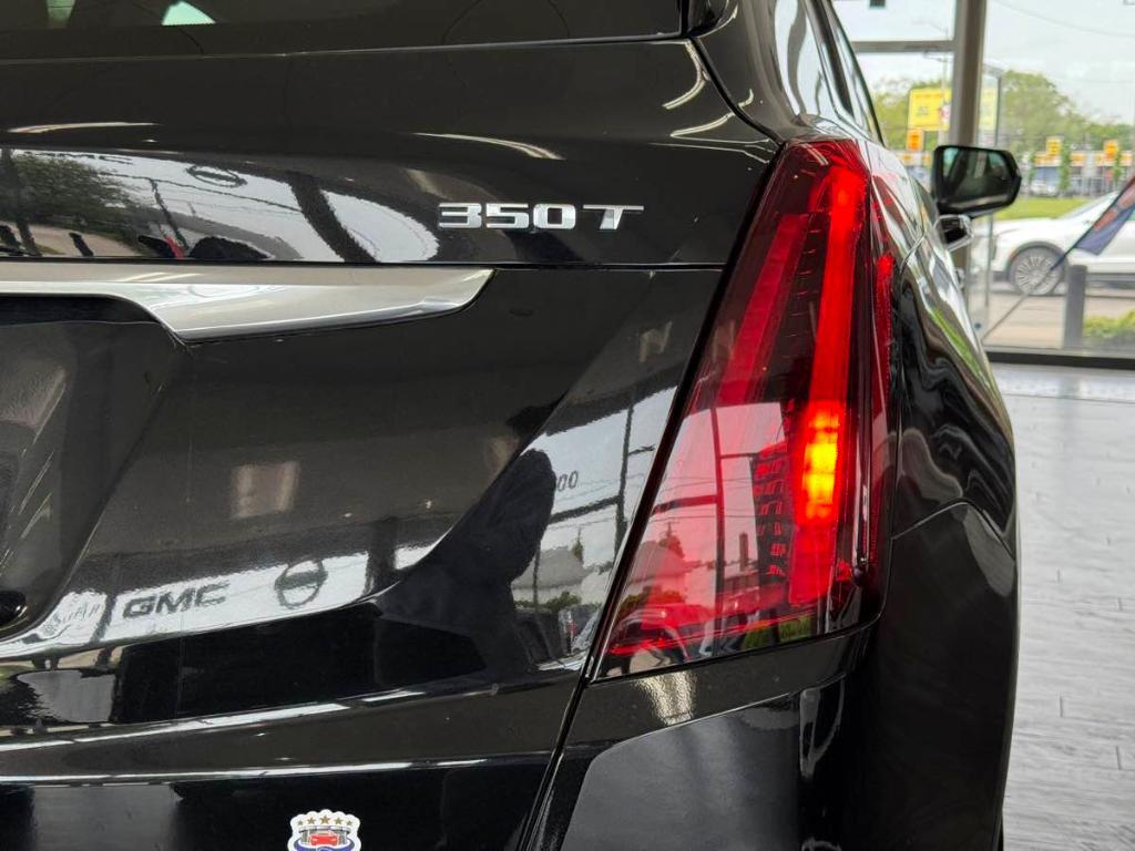 used 2024 Cadillac XT5 car, priced at $34,995