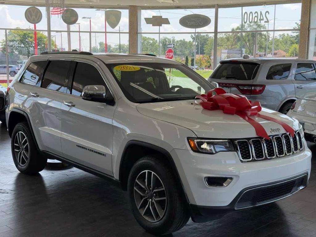 used 2021 Jeep Grand Cherokee car, priced at $17,495