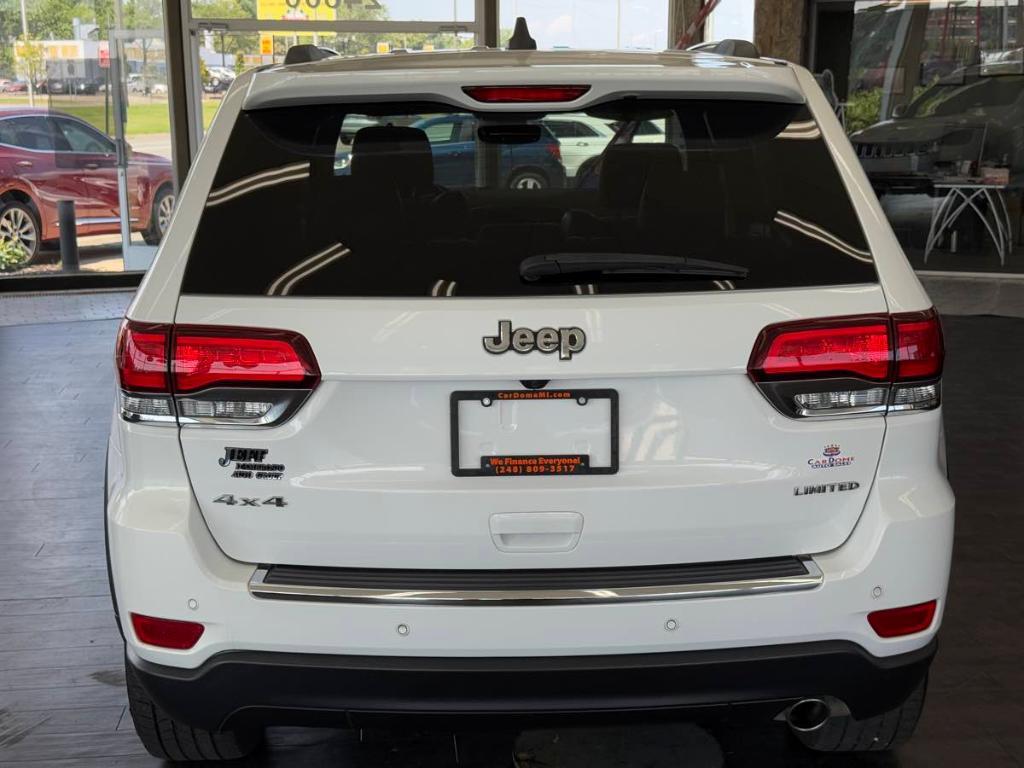 used 2021 Jeep Grand Cherokee car, priced at $17,495