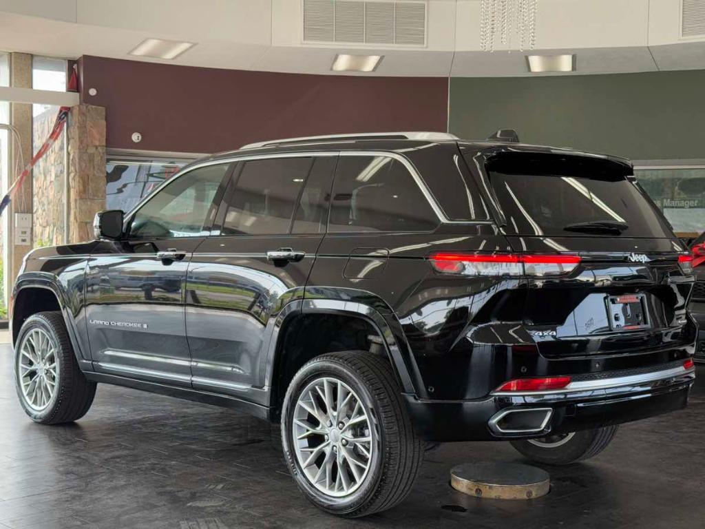 used 2023 Jeep Grand Cherokee car, priced at $35,995