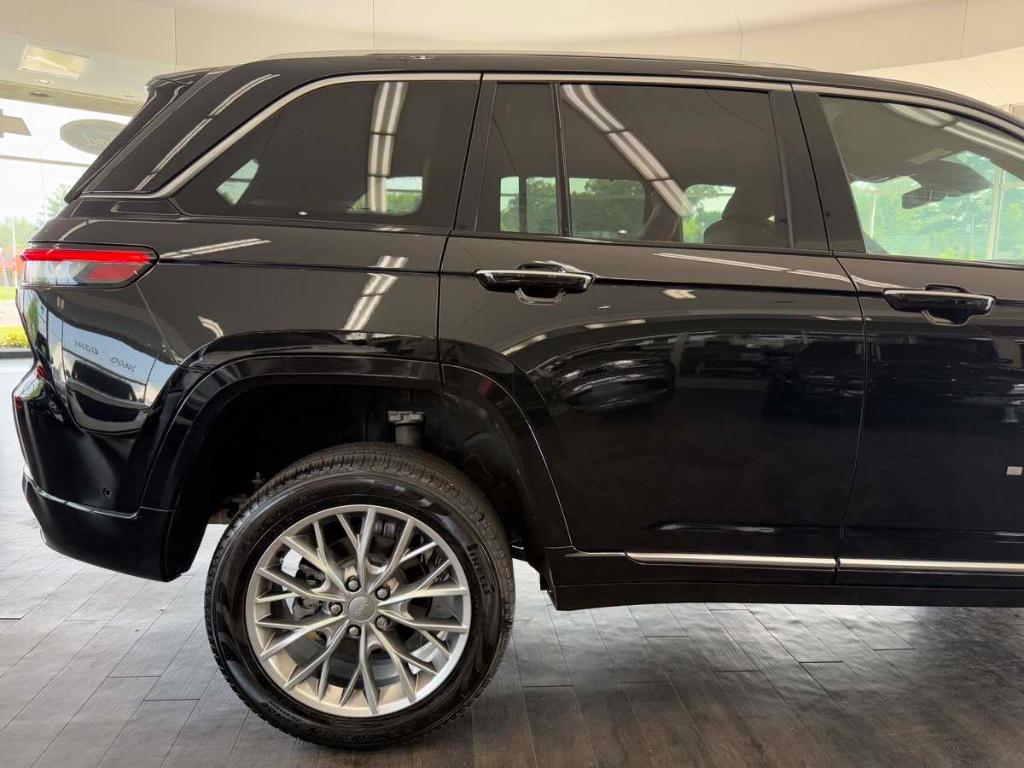 used 2023 Jeep Grand Cherokee car, priced at $35,995
