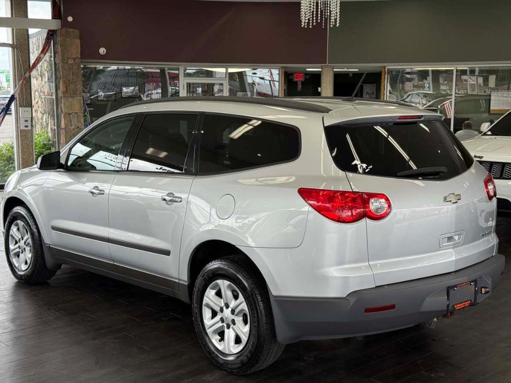 used 2012 Chevrolet Traverse car, priced at $5,995