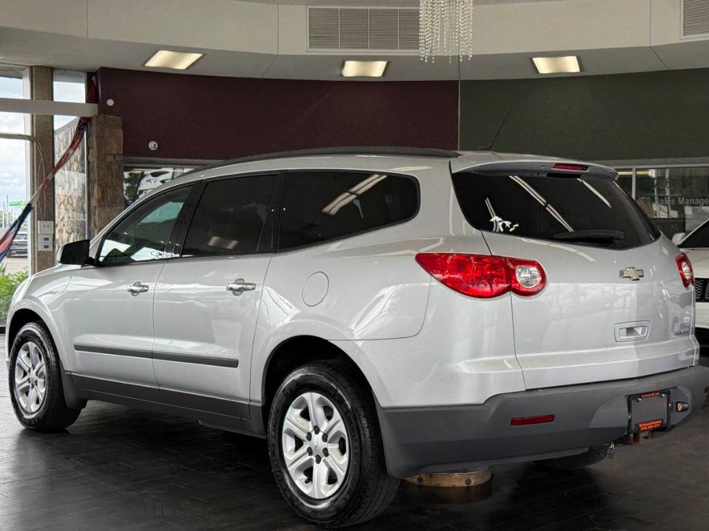 used 2012 Chevrolet Traverse car, priced at $5,995