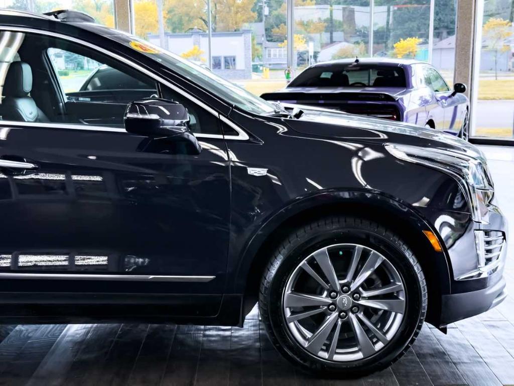 used 2024 Cadillac XT5 car, priced at $34,895
