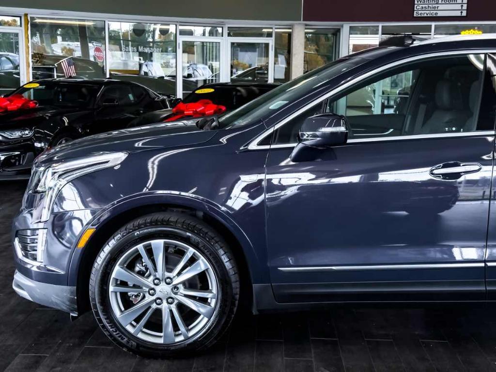 used 2024 Cadillac XT5 car, priced at $34,895
