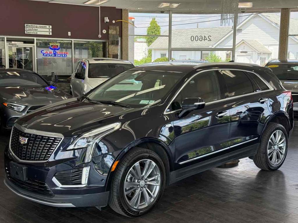 used 2022 Cadillac XT5 car, priced at $26,795