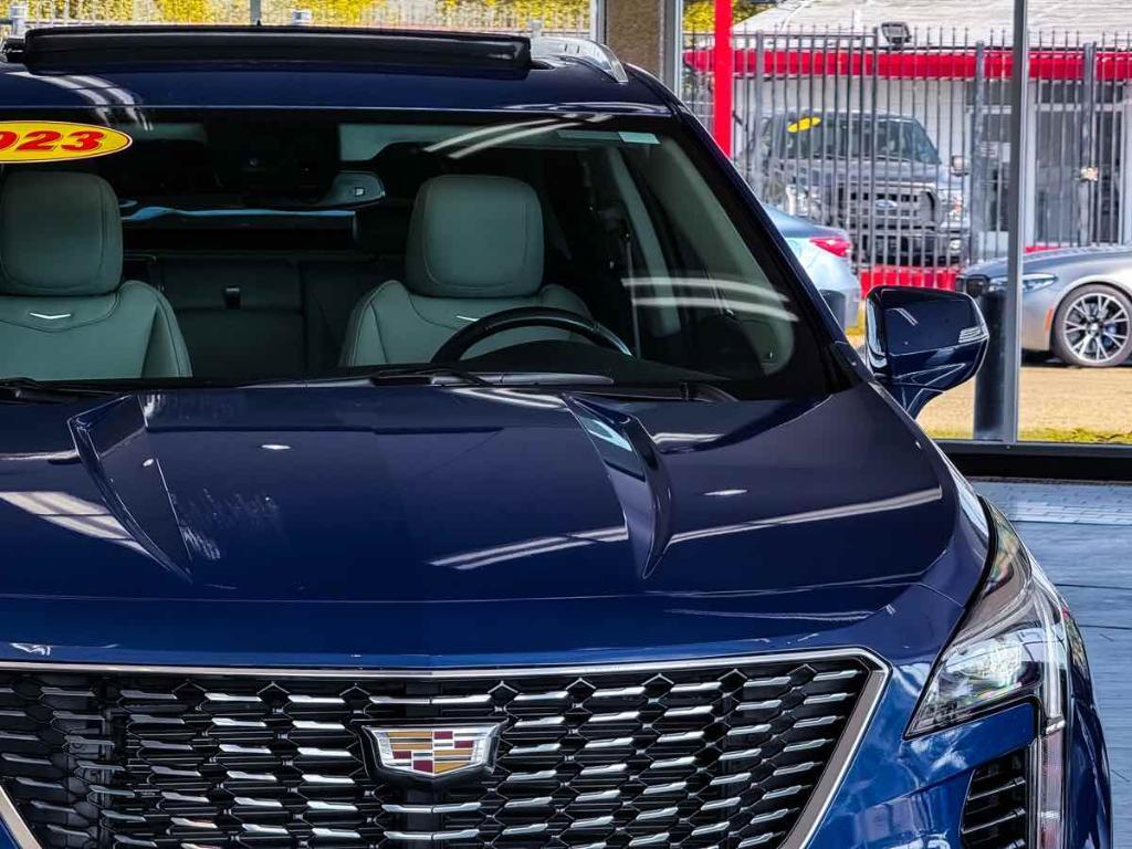 used 2023 Cadillac XT4 car, priced at $24,995
