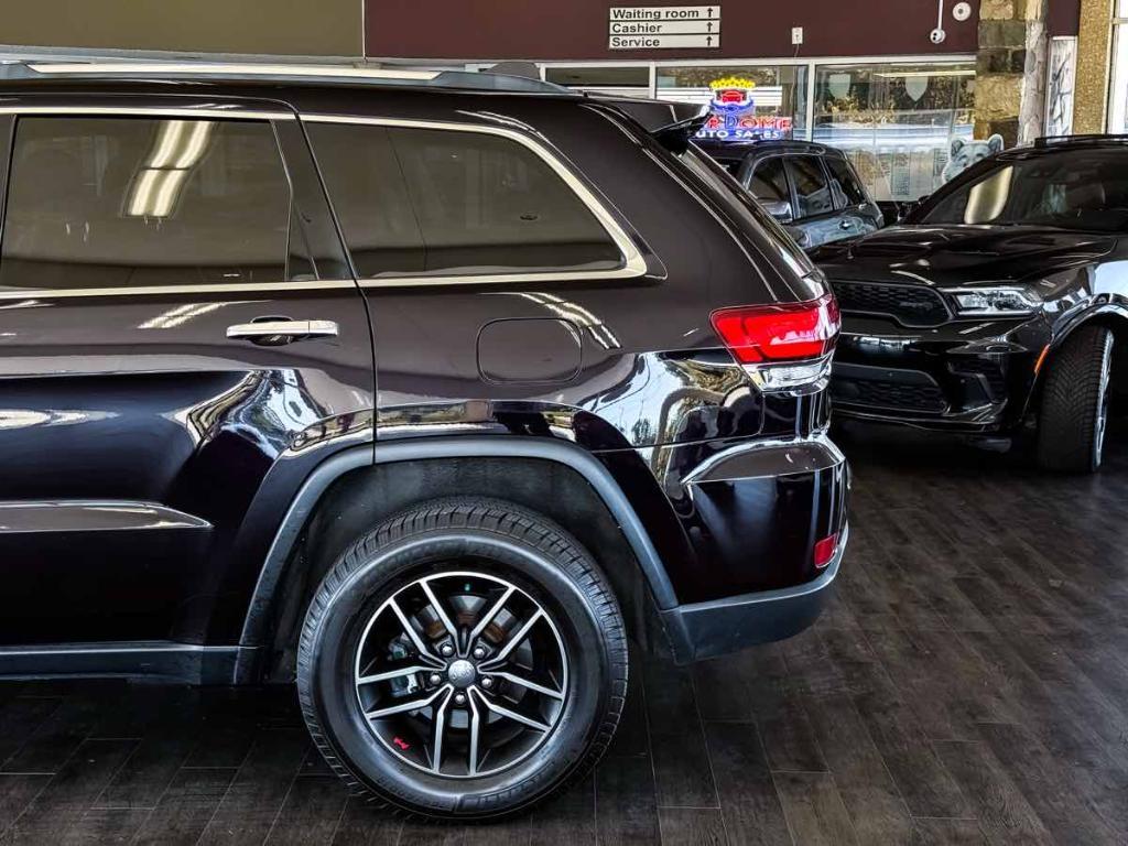 used 2020 Jeep Grand Cherokee car, priced at $17,495