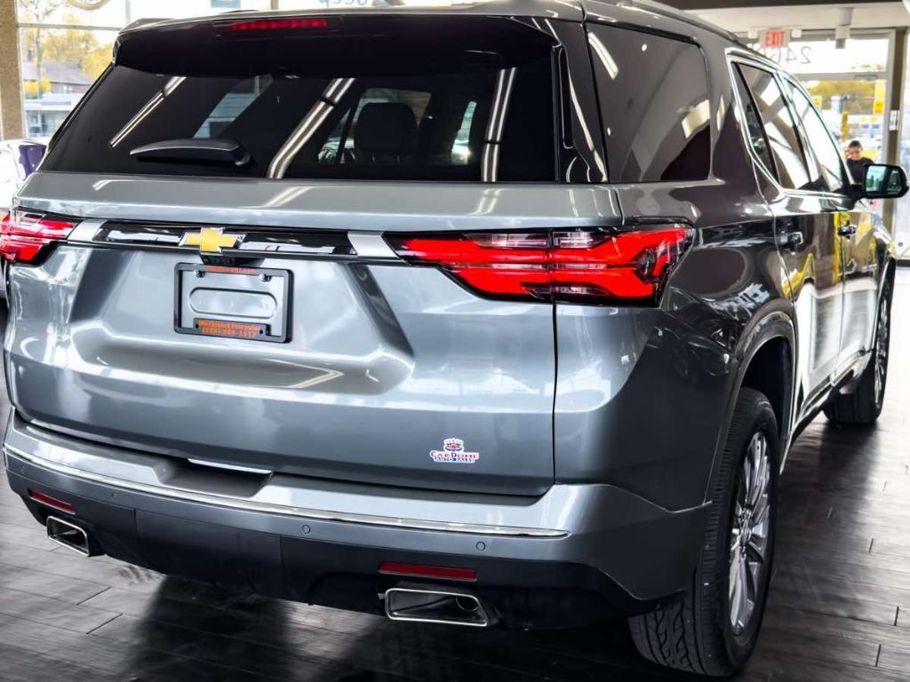 used 2023 Chevrolet Traverse car, priced at $32,995