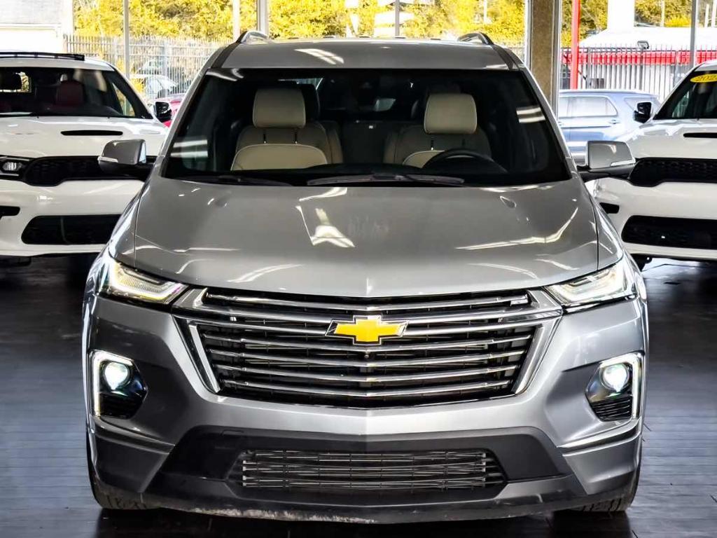 used 2023 Chevrolet Traverse car, priced at $32,995