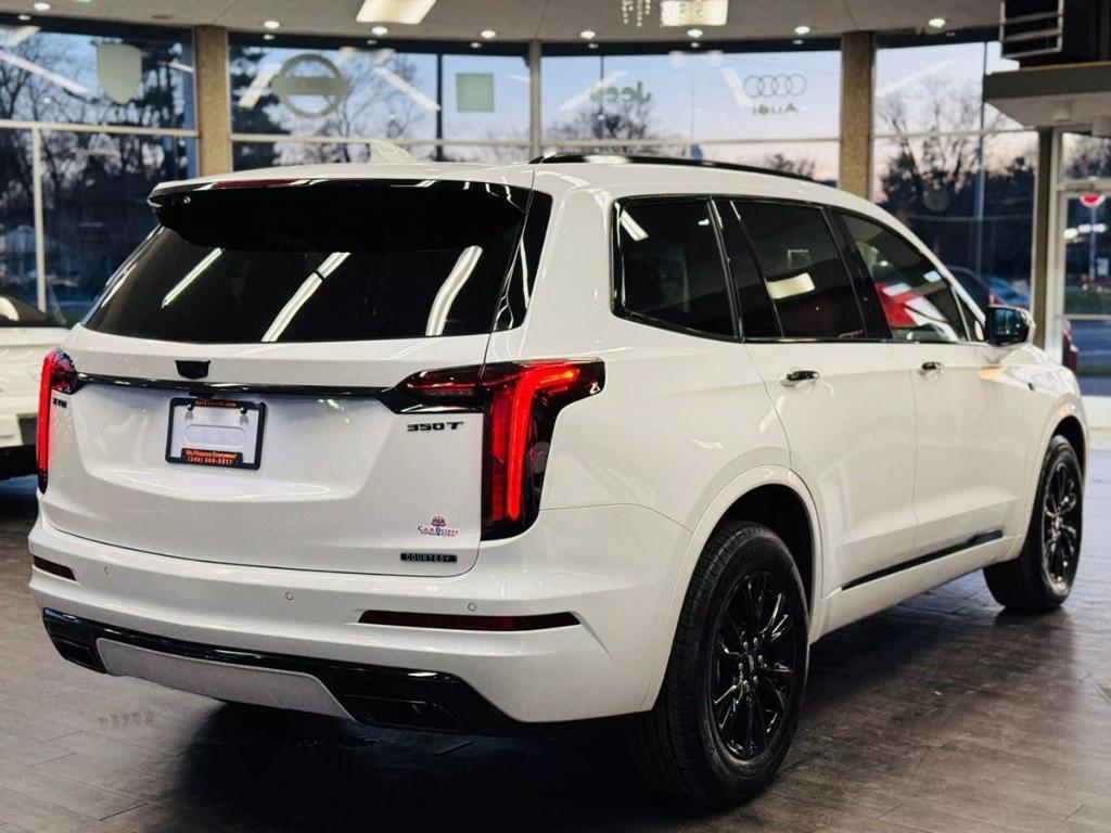 used 2025 Cadillac XT6 car, priced at $41,995