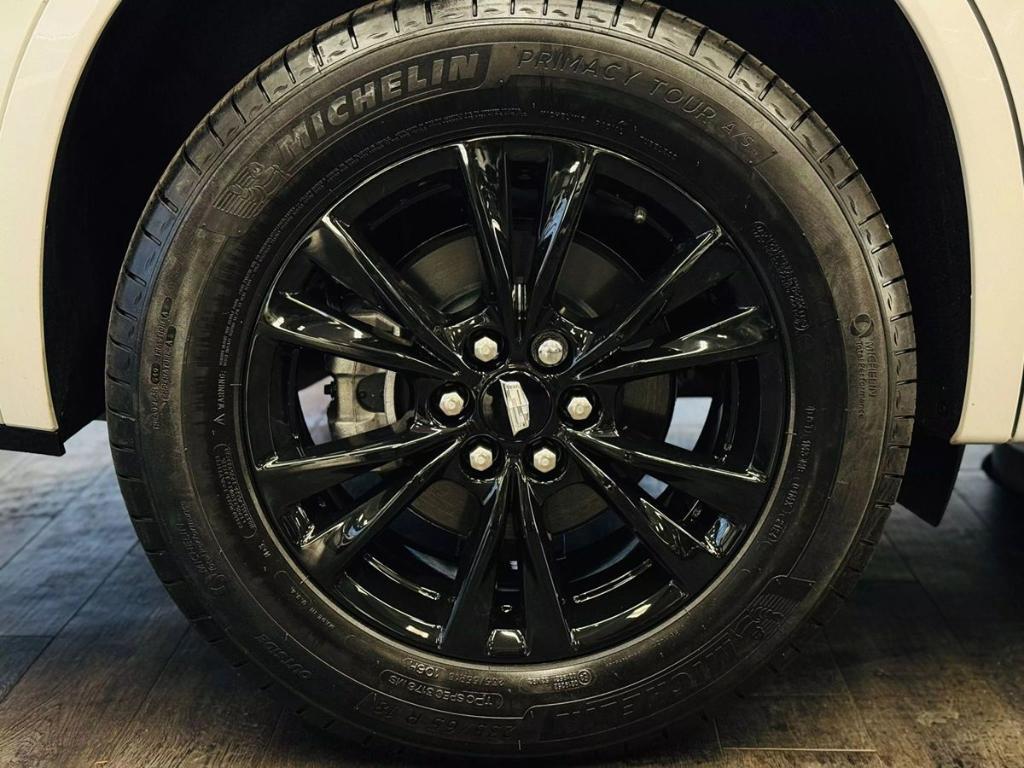 used 2025 Cadillac XT6 car, priced at $41,995