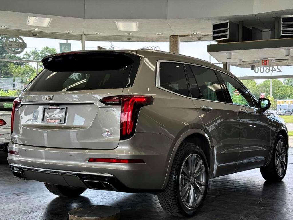 used 2022 Cadillac XT6 car, priced at $26,995