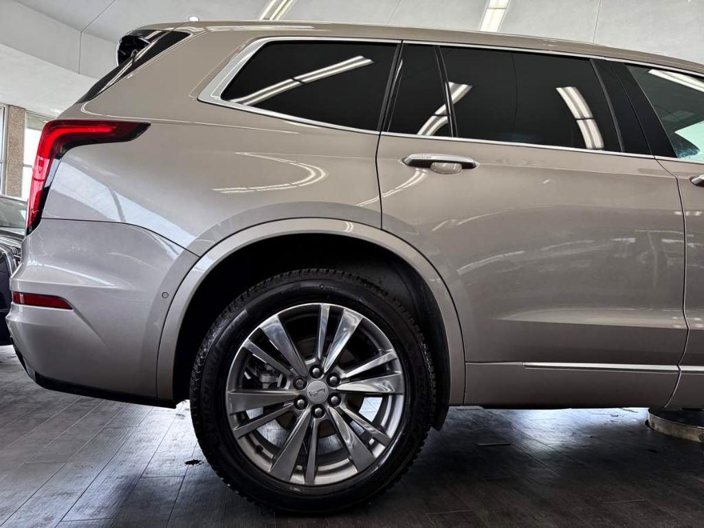 used 2022 Cadillac XT6 car, priced at $26,995
