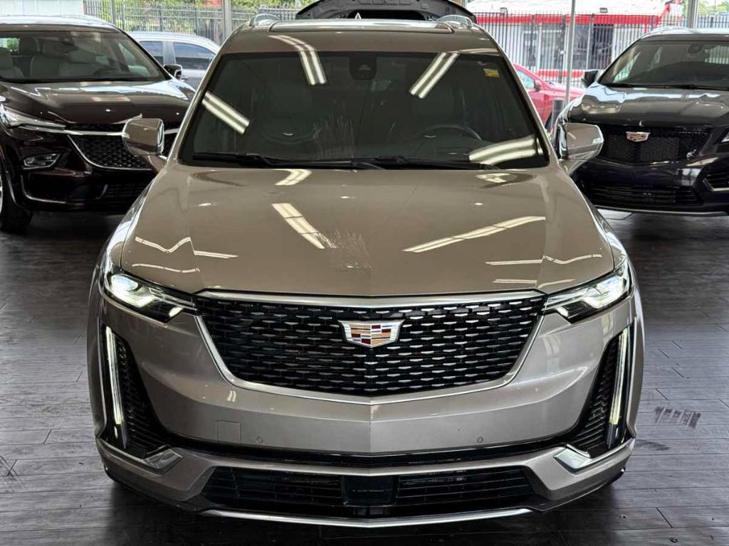 used 2022 Cadillac XT6 car, priced at $26,995