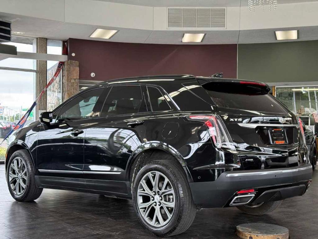 used 2021 Cadillac XT5 car, priced at $24,995